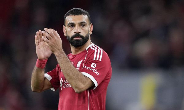 Гари Невил: Разбирам както Салах, така и Ливърпул