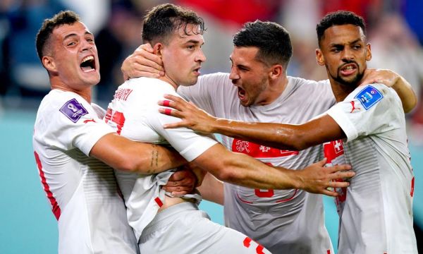 Швейцария взе второ място с обрат над Сърбия (видео)