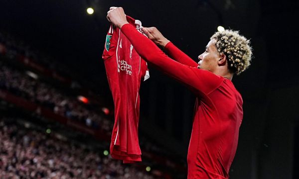 Слот разкритикува Екитике за „глупавото“ му изгонване