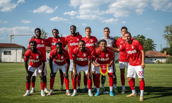 ЦСКА 1948 удари Гьозтепе на Мъри Стоилов в контрола