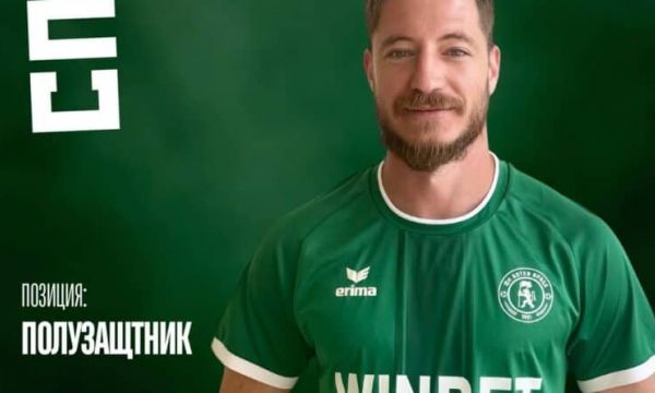 Опитен футболист остава в Ботев Враца