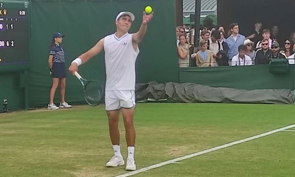 Иванов триумфира с титлата при юношите на Уимбълдън