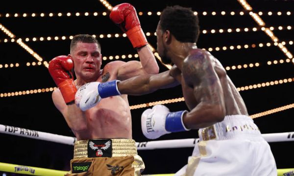 Беринчик загуби шампионската титла с нокаут