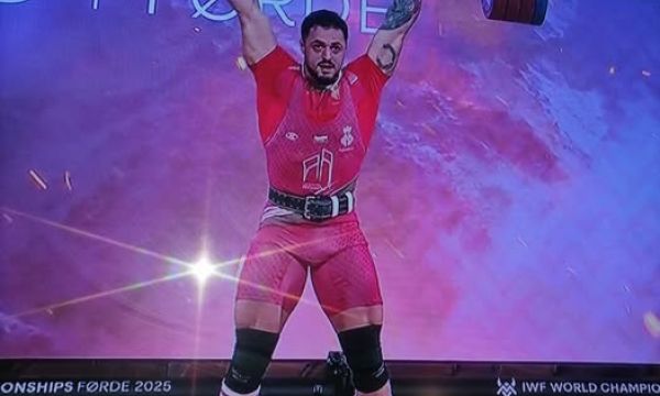 Майката на Насар: Горда съм