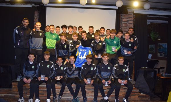 Илия Груев се срещна с талантливи юноши