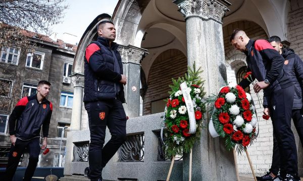Александър Димитров и национали уважиха поклонението пред Стоян Йорданов