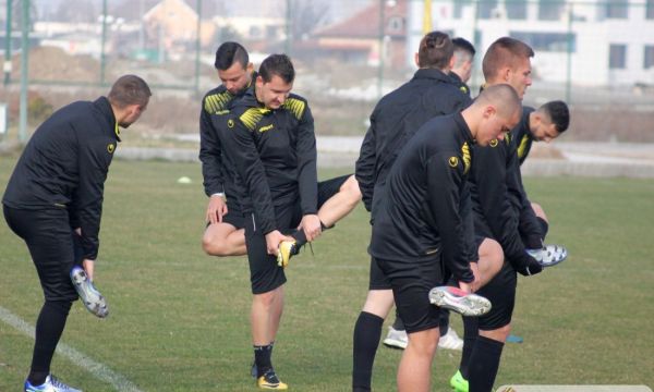 Ботев Пловдив се готви в пълен състав преди мача с Левски