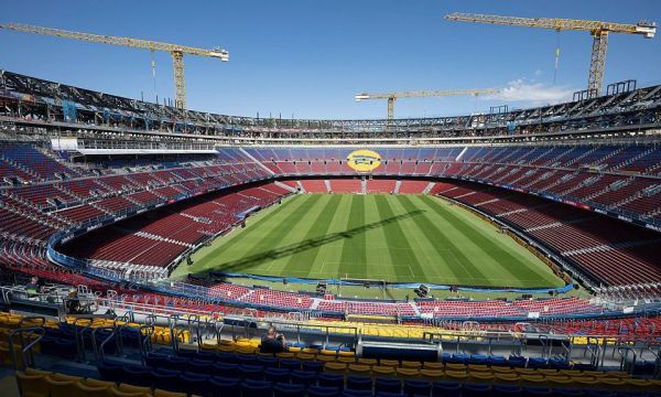 Барса ще смачка Айнтрахт при завръщането на ШЛ на „Камп Ноу“ 