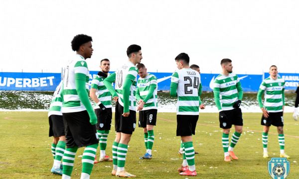 Много нерви и без голове на дербито на Варна (видео)