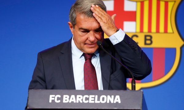Ла Лига намали тавана на заплатите в Барселона 