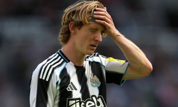 Антъни Гордън: Нюкасъл научи много от Барса