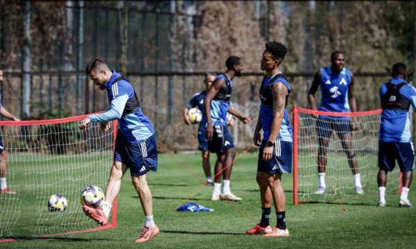 Веласкес награди левскарите с 3 дни почивка