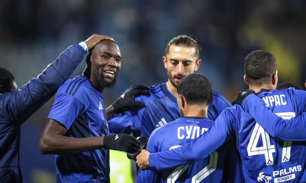 Левски се поизмъчи срещу 10 от Берое