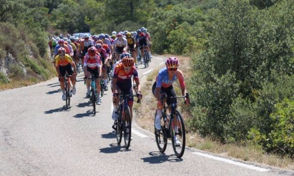 Отмениха колоездачен етап във Франция заради протести
