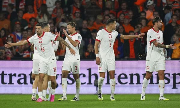 Нидерландия и Полша размениха по гол и по точка