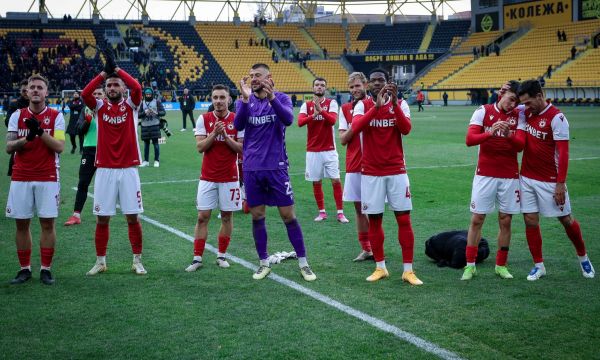 ЦСКА прави всичко възможно, за да се раздели в брата на Мичи Батшуай