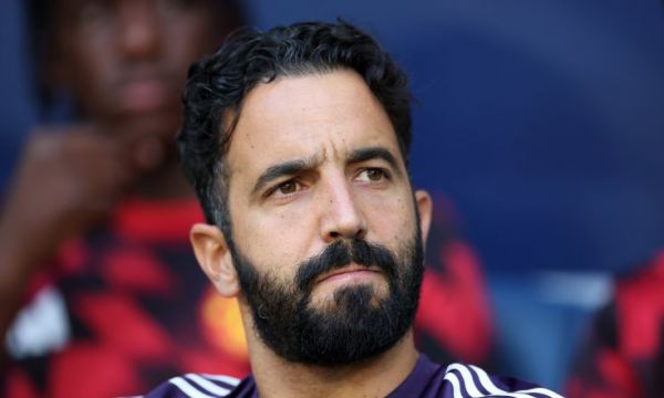 Играчите на Ман Юнайтед подкрепят Аморим