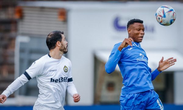 Пропадна контролата между Левски и Славия 