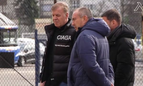 Левски поздрави Мъри Стоилов