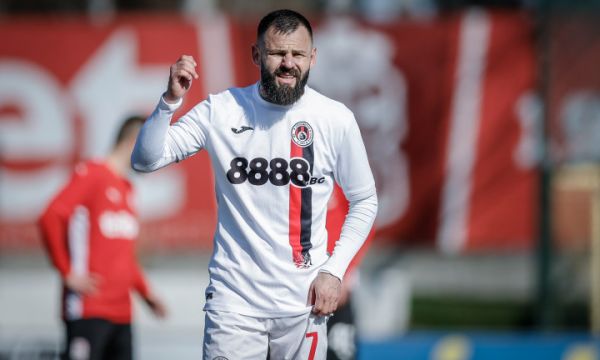 Спас Делев: Какво искат да постигнат? Да убият българските футболисти?