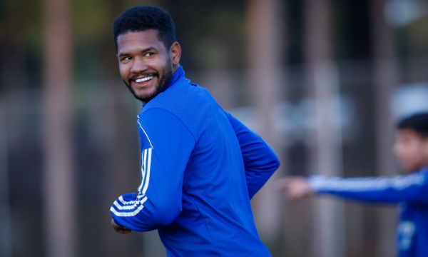 Левски търси купувач на една от звездите си