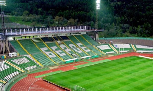 Берое се раздели с четирима 