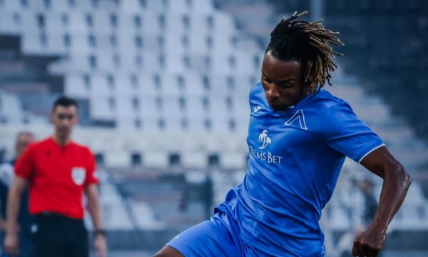 Бивш играч на Левски премина в тим от Чемпиъншип