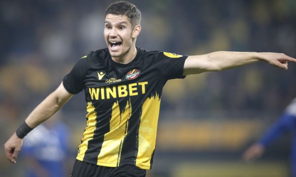 ЦСКА пратили оферта за футболист на Ботев Пловдив, 