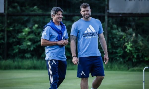 Лудогорец пратили оферта за треньор на Левски