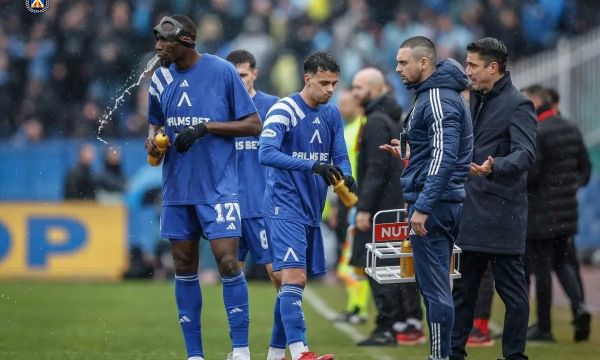 Левски пак с жалба, този път искат чуждестранни рефери за дербитата