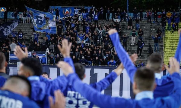 Синя истерия! Левскарите изкупиха всичките си билети за дербито с ЦСКА