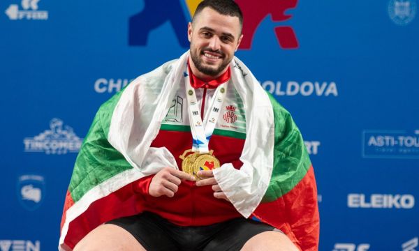 Героят Карлос Насар се завръща утре в България