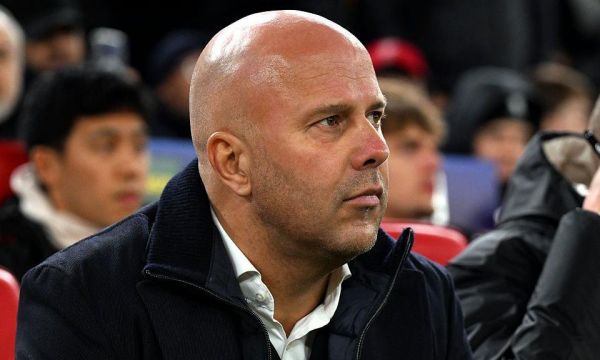 Карагър: Слот има една седмица, за да запази работата си