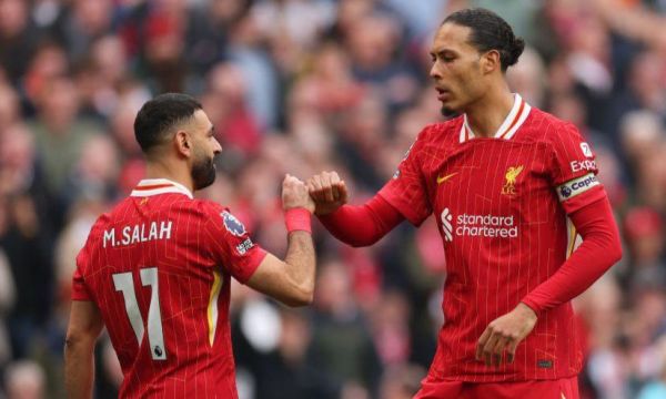 Ван Дайк отправи предупреждение към Салах