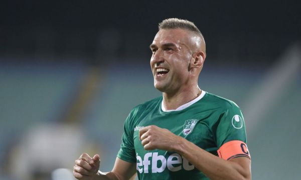 И Мартин Петров се включи в бенефиса на Камбуров 