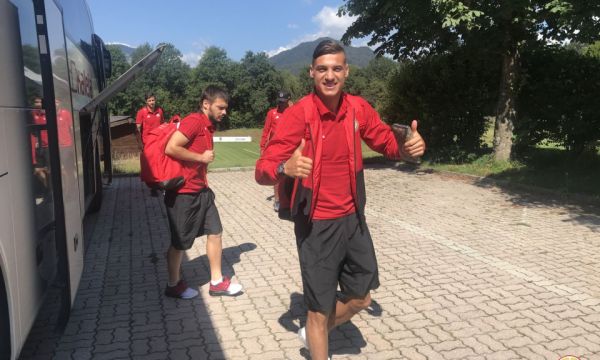 ЦСКА пристигна в Австрия след 6 часа път