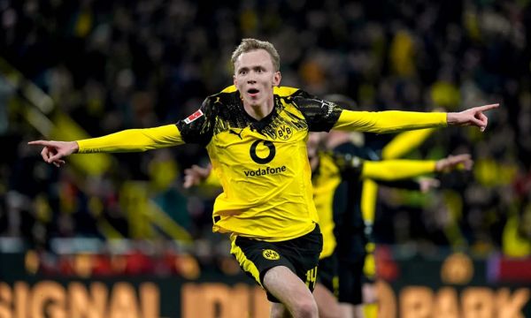 Късен гол зарадва феновете на Дортмунд в дербито срещу Кьолн (видео)