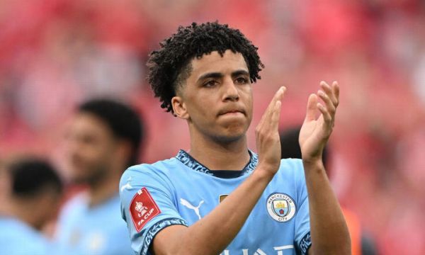 Рико Луис е близо до нов договор с Ман Сити 