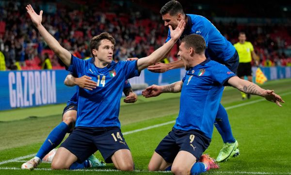 Италия прогресира след труден мач с Австрия (видео)