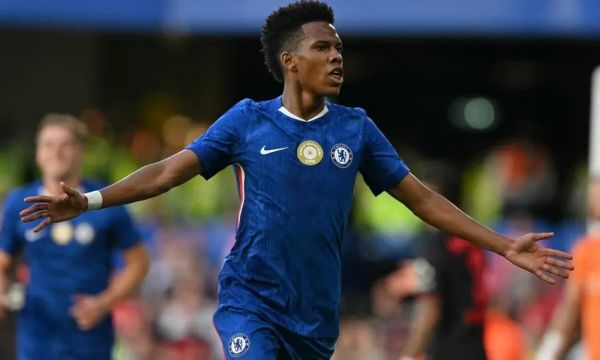 Десет от Челси надвиха Уулвс