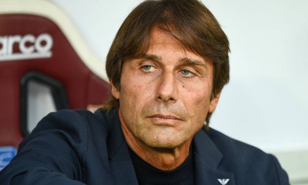 Конте:  Девет нови играчи са твърде много