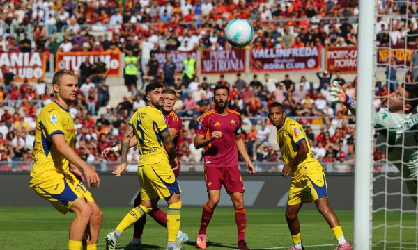 Рома постигна целта си срещу Верона, Фиорентина с реми срещу Пиза