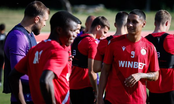 ЦСКА все пак уреди контрола, но тя ще е закрита за фенове