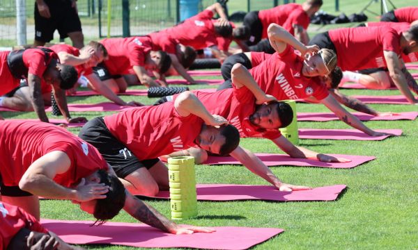ЦСКА предлага нов и по-добър договор на Делова