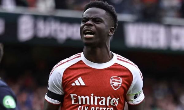 Арсенал с победа, сто гола за Сака
