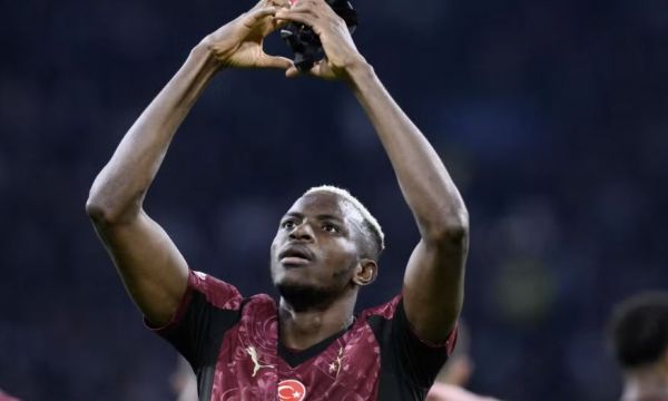 Галатасарай с класика от Осимен в Амстердам