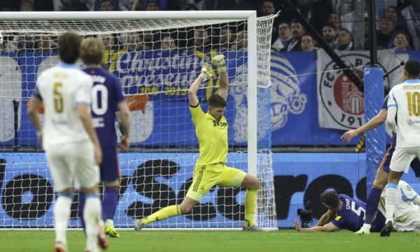 Обамеянг обърна Нюкасъл в Марсилия