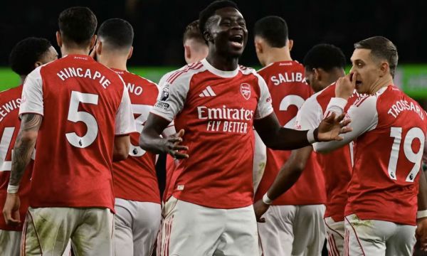 Арсенал се спаси от Вълците в самия край