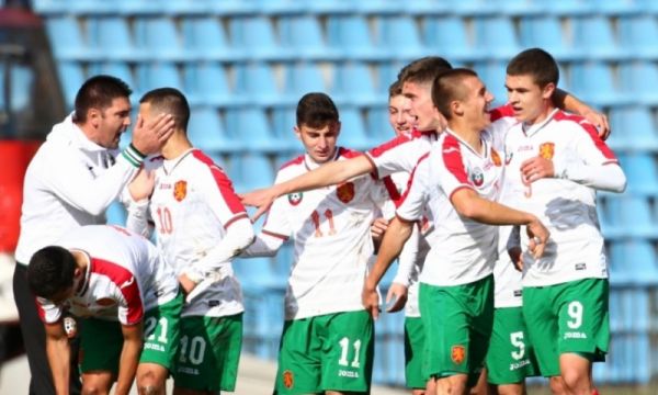 България (U-19) започна с победа квалификациите 