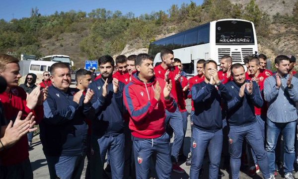 Не пуснаха автобус на Цървена звезда в Косово